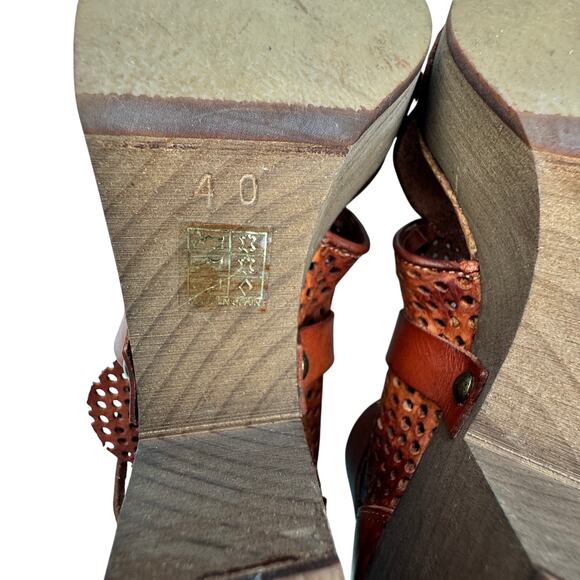 Free People Rendering Laser Cut Mesh Leather Boho Hippie Clog Women's Size 40/9 - Picture 10 of 11